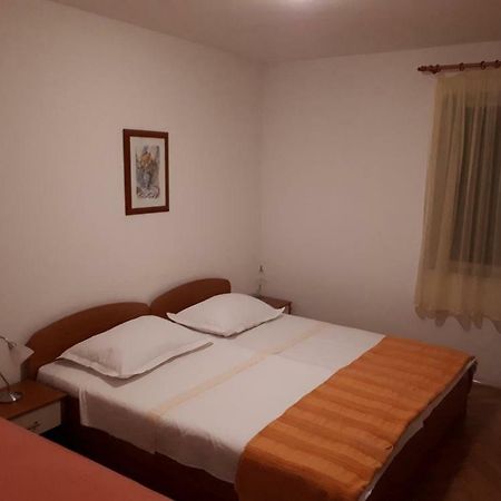 Appartement Pavlinovic Jure à Makarska Extérieur photo