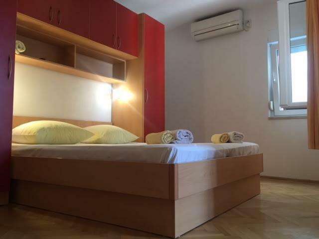 Appartement Pavlinovic Jure à Makarska Extérieur photo