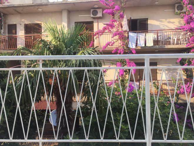 Appartement Pavlinovic Jure à Makarska Extérieur photo