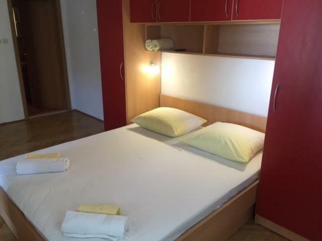 Appartement Pavlinovic Jure à Makarska Extérieur photo